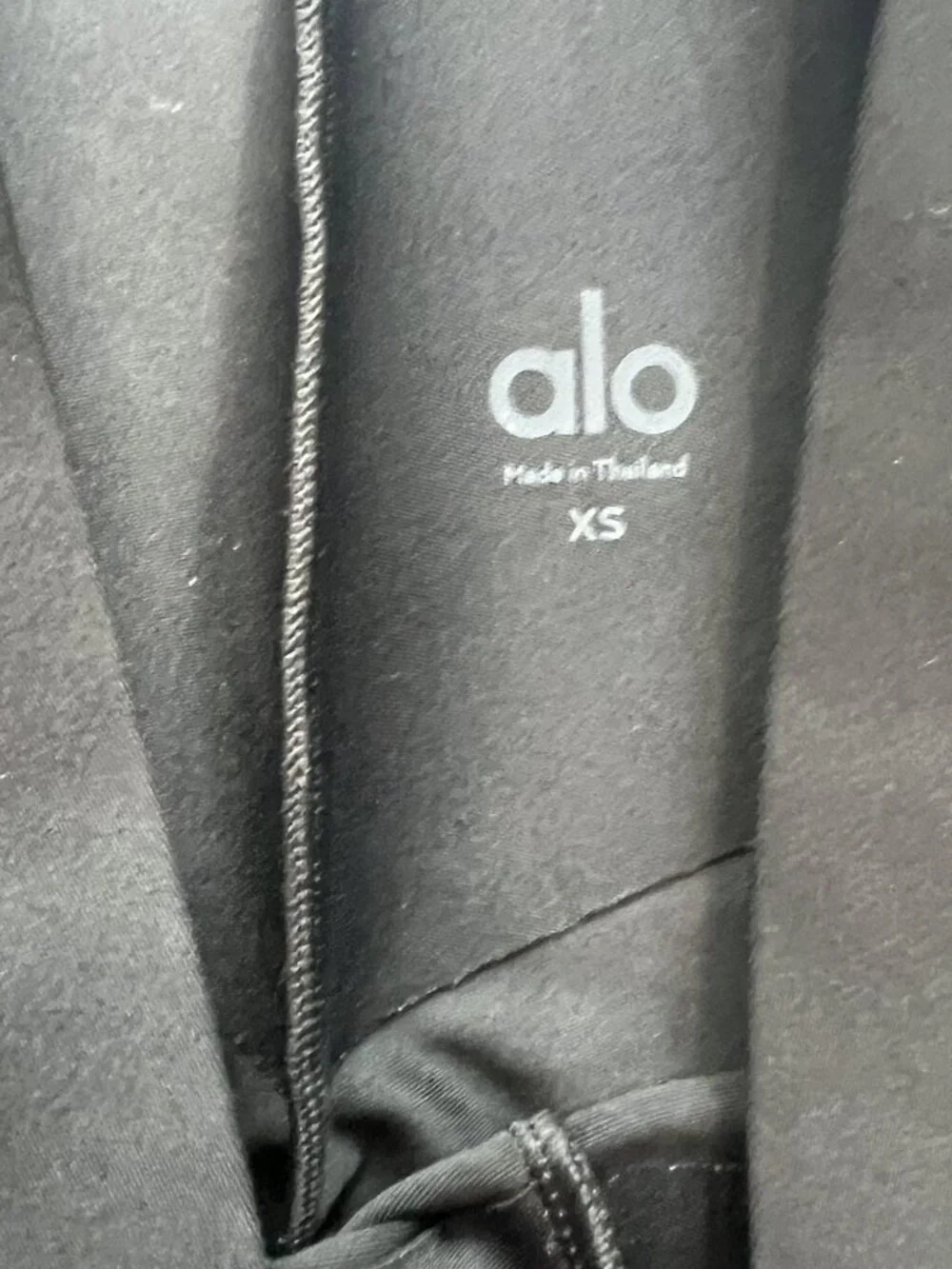 ALO Yoga Airlift High-Waist Sleek Capri in Black
